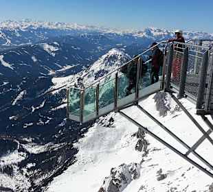 Nervenkitzel von Treppe ins Nichts