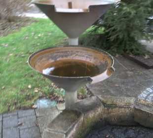 Brunnen am Rathaus Bremelau
