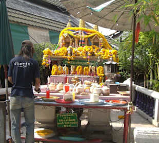Geisterhaus auf dem Weekend-Market