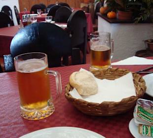 Bier vom Fass!  "Jarra"  prosit