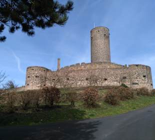 Aufstieg zur Burg