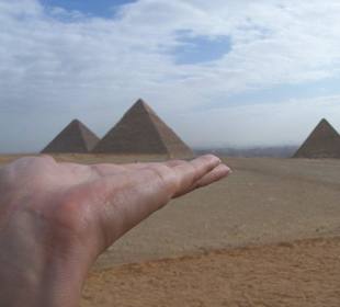 Pyramidy