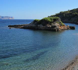 Kiesstrand bei Bar S'Illot