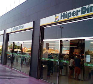 Centro Comercial El Tablero in El Tablero