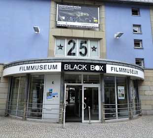 Eingang zum Filmmuseum