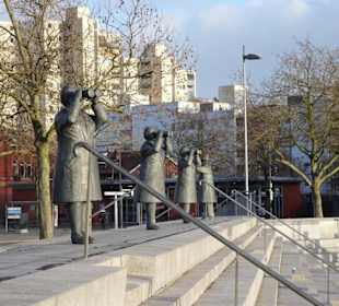 Impressionen vom Denkmal „Ankunft und Abschied“