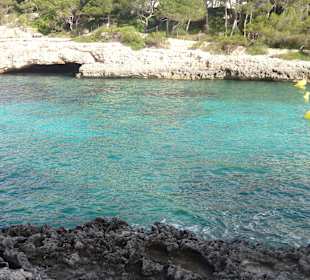 Beim Strand bei den Klippen