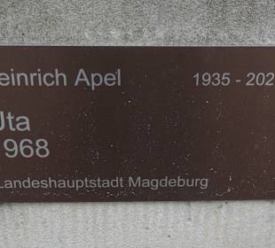 Die Plastik Ute bei der Elbuferpromenade Magdeburg