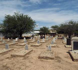 Einige der Gräber