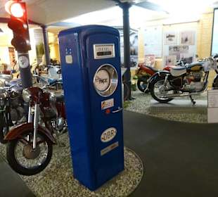 Tankstelle Krad Jawa 350