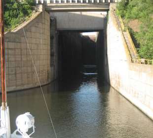 Einfahrt in die Schleuse