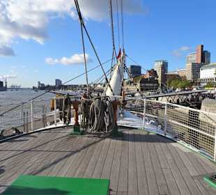 Blick zum Bug der Rickmer Rickmers