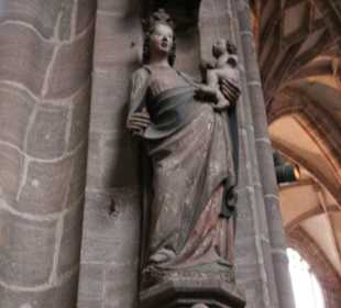 Heiligestatuen