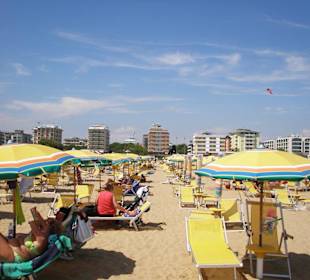 Gepflegter Sandstrand von Bibione