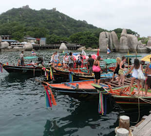 Pier in Koh Nangyuan 
