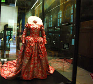 Gewänder frühere Zeiten