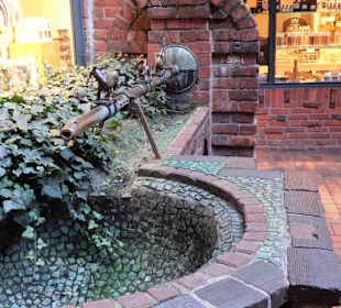 Der "Sieben-Faulen-Brunnen" der Böttcherstraße