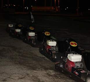 Kartbahn auf dem Weg zur Senzo Mall