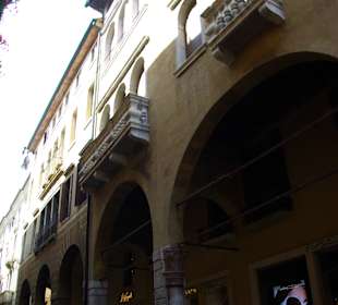 Geschäftsstraße
