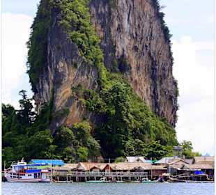 Imposanter Fels vor Koh Panyi