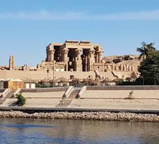 Luxor-Assuan auf Dahabeya: Doppeltempel Kom Omo