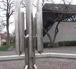 Skulpturen-Brunnen