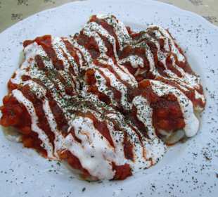 Gefüllte Teigtaschen Mantu