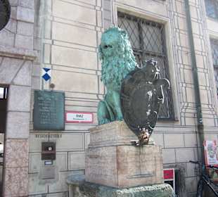 Bayerischer Löwe vor der Residenz