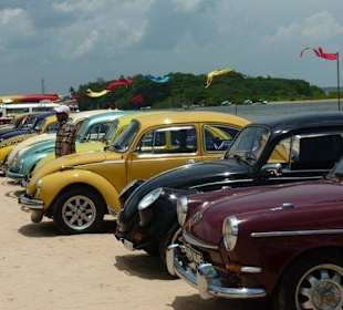 VW-Oldtimer-Ralley am Strand