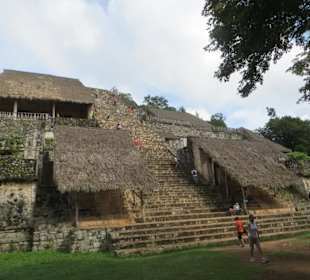 Ein Spaziergang auf dem Ruinen Gelände