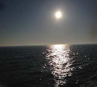 Sonnenuntergang auf dem Schiff