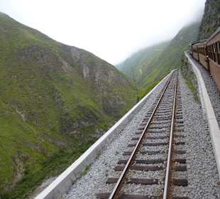 Auf der Strecke im Gebirge