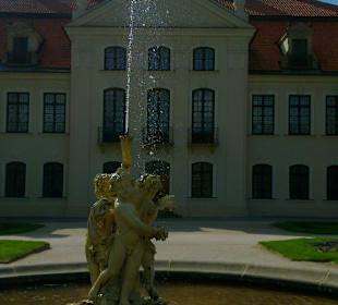 Fontanna przed pałacem Zamoyskich