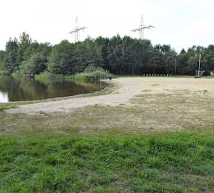 Blick über den Strand zum Weichelsee