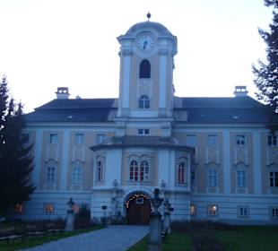 Schloss Rosenau