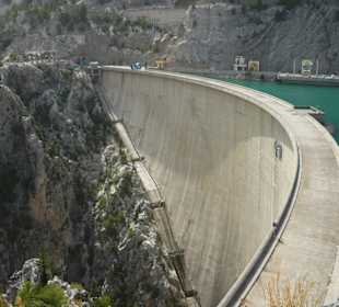 Manavgat Stausee, Staumauer
