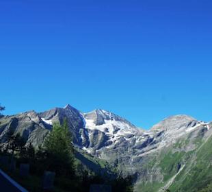 Leichte Schneekuppen noch sichtbar
