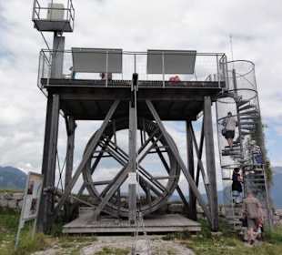 Barocker Laufradkran 