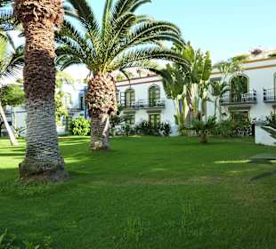 Sehr gepflegte Grünanlagen