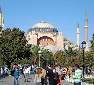 Blick auf die Moschee