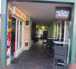 Candles Lounge Biergarten