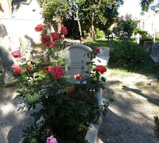 Могила И. Бродского