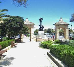 The Mall Gardens