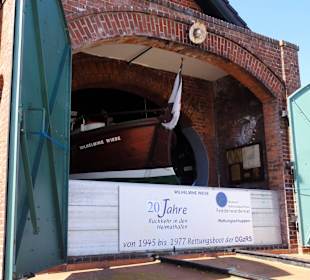 Rundgang durch den Rettungsschuppen des Museums