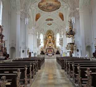 Blick in das Langschiff der Basilika Gößweinstein