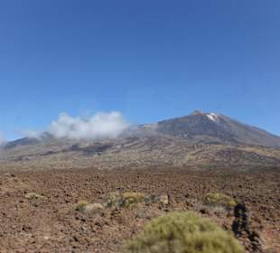 Rand des Kraters aussen