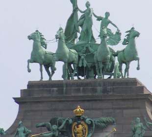 Triumphbogen im Jubelpark