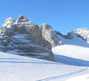 Auf dem Dachsteingletzscher