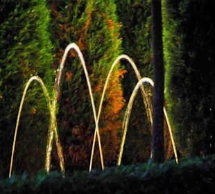 Lichtspiel an der Brunnenanlage