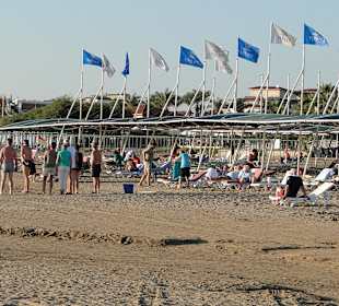Boccia-Spieler am Sandstrand
